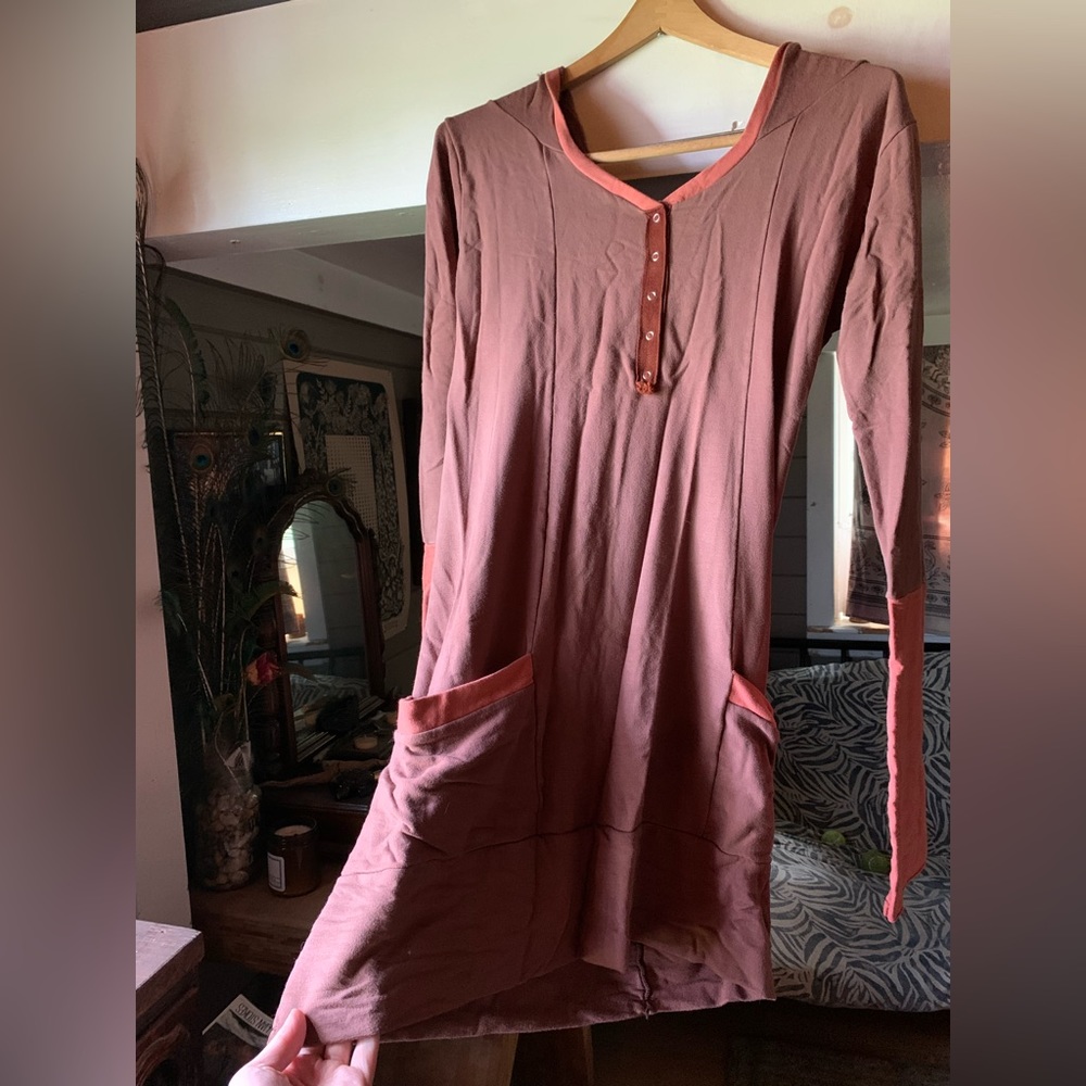 Crossfox Athena hooded dress oldschool